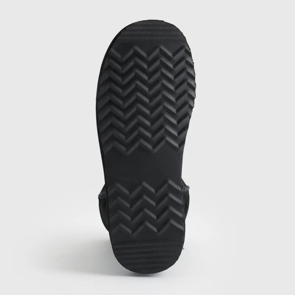 QUINCE NWT Australian shearling mid calf boot -black -8 - Picture 8 of 10